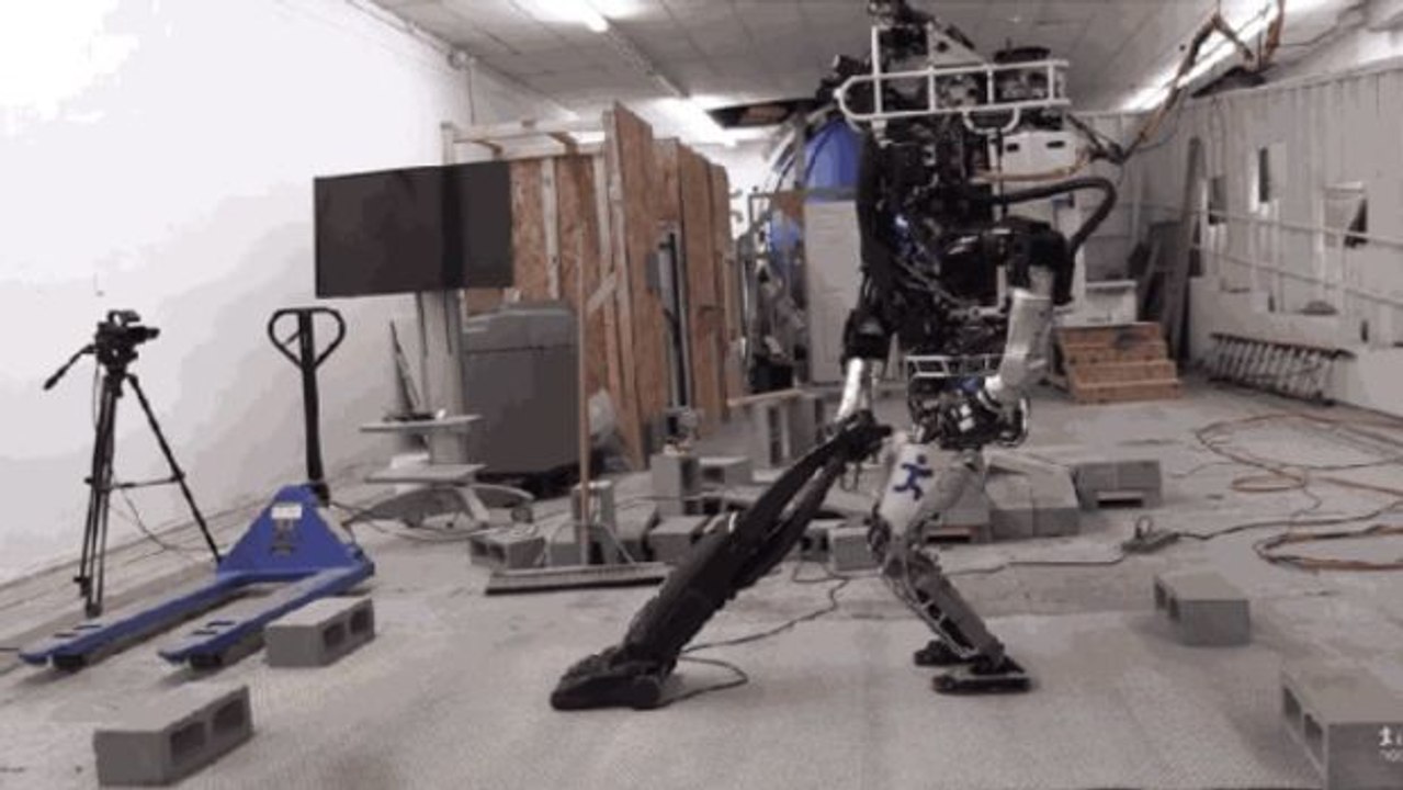 Atlas, der Roboter, der für dich die Wohnung putzt