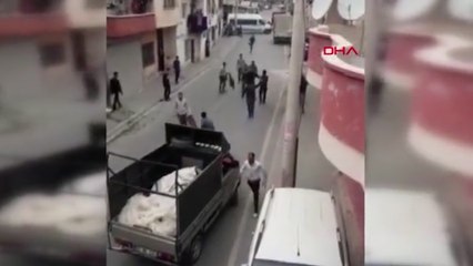 İki grup arasındaki demir çubuklu kavga kamerada