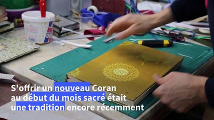 En Libye, des artisans font revivre de vieux Corans pour le ramadan