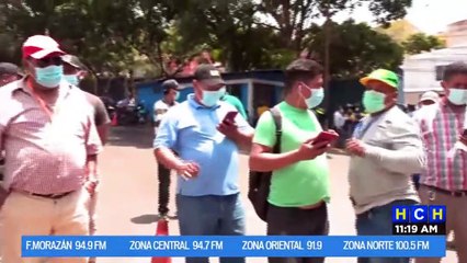¡Por despidos! Operarios de “pipas” de agua, se toman la AMDC en col. 21 de octubre