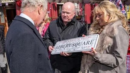 Letitia Dean d'EastEnders ravie du geste aimable du prince Charles lors de la visite du plateau