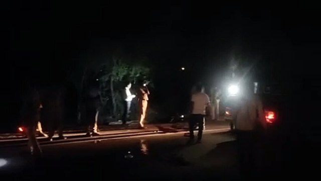 देर रात नेशनल हाइवे पर हादसा, अज्ञात वाहन ने तीन युवकों को रौंदा