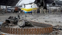 الجزيرة ترصد آثار الدمار في مطار غوستوميل شمال كييف