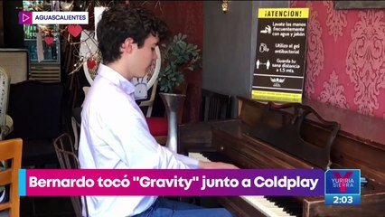 Coldplay sube a fan mexicano al escenario para tocar "Gravity" en piano