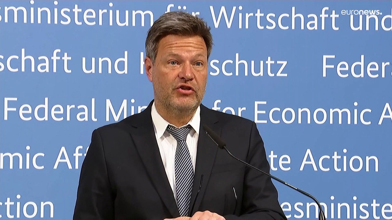 Habeck 'beschlagnahmt' Gazprom Germania