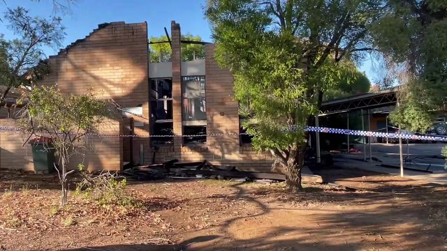 The Daily Advertiser | Fire destroys units in Kooringal, April 5, 2022