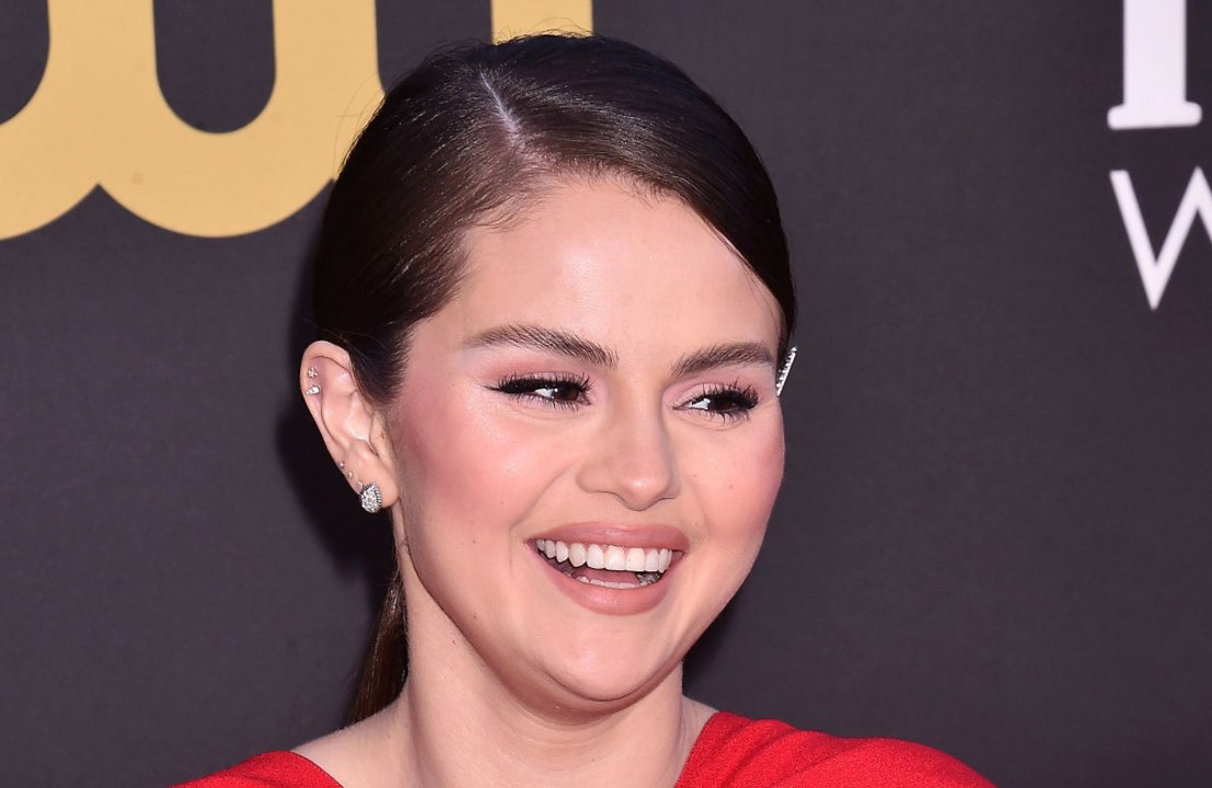 Selena Gomez says not going on social media makes her 'feel normal'