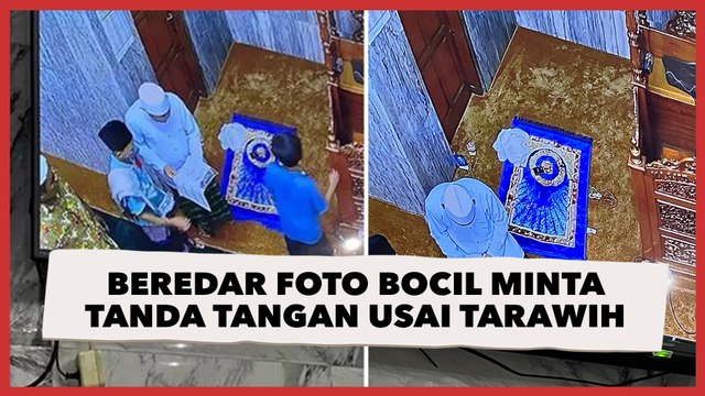 Beredar Foto Bocil Minta Tanda Tangan Ustaz Usai Tarawih, Warganet Nostalgia