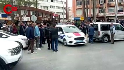 Gözaltına alınan zanlı polis aracının camından atlayarak kaçmaya çalıştı