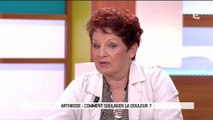 Gros fou rire de Marina Carrère d'Encausse dans Allô Docteurs