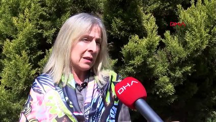 Heykelcilerle İBB birbirine girdi! İstiklal'de göktaşı heykelinin önünü İBB neden kapattı?