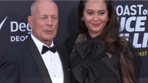 VOICI - Bruce Willis malade : sa femme Emma Heming dévoile un bouleversant cliché de l'acteur avec leur fille Mabel (1)