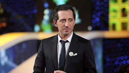 Gad Elmaleh : il réagit à la polémique autour de son "sketch des Chinois" et révolte les internautes