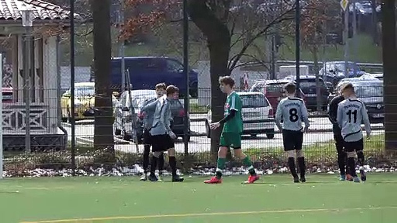 Elfmeter-Tor von Ben Steinbrück vom TuSpo Petershütte beim FC Grone