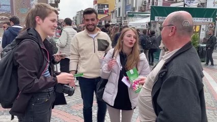 Öğrenciler kanserde erken tanının önemini anlattı