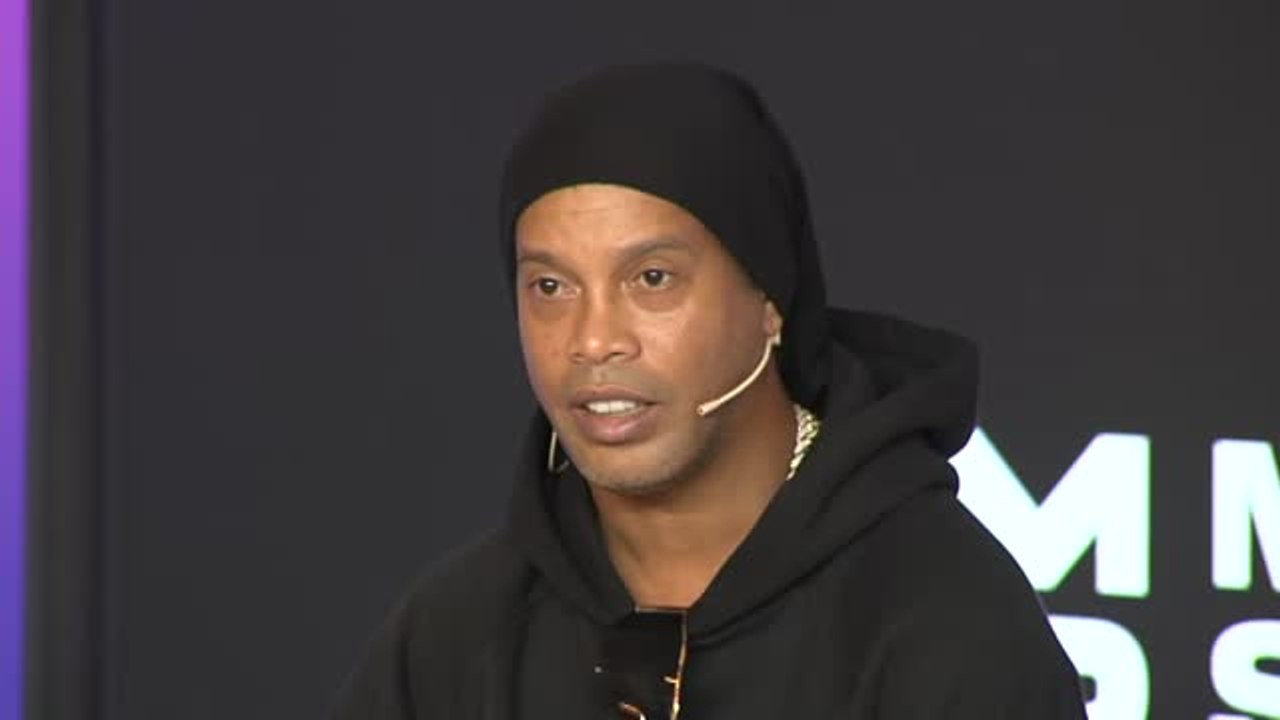 Ronaldinho sobre Pedri: "Puede marcar una época, lo está demostrando y espero que pueda marcar una época"