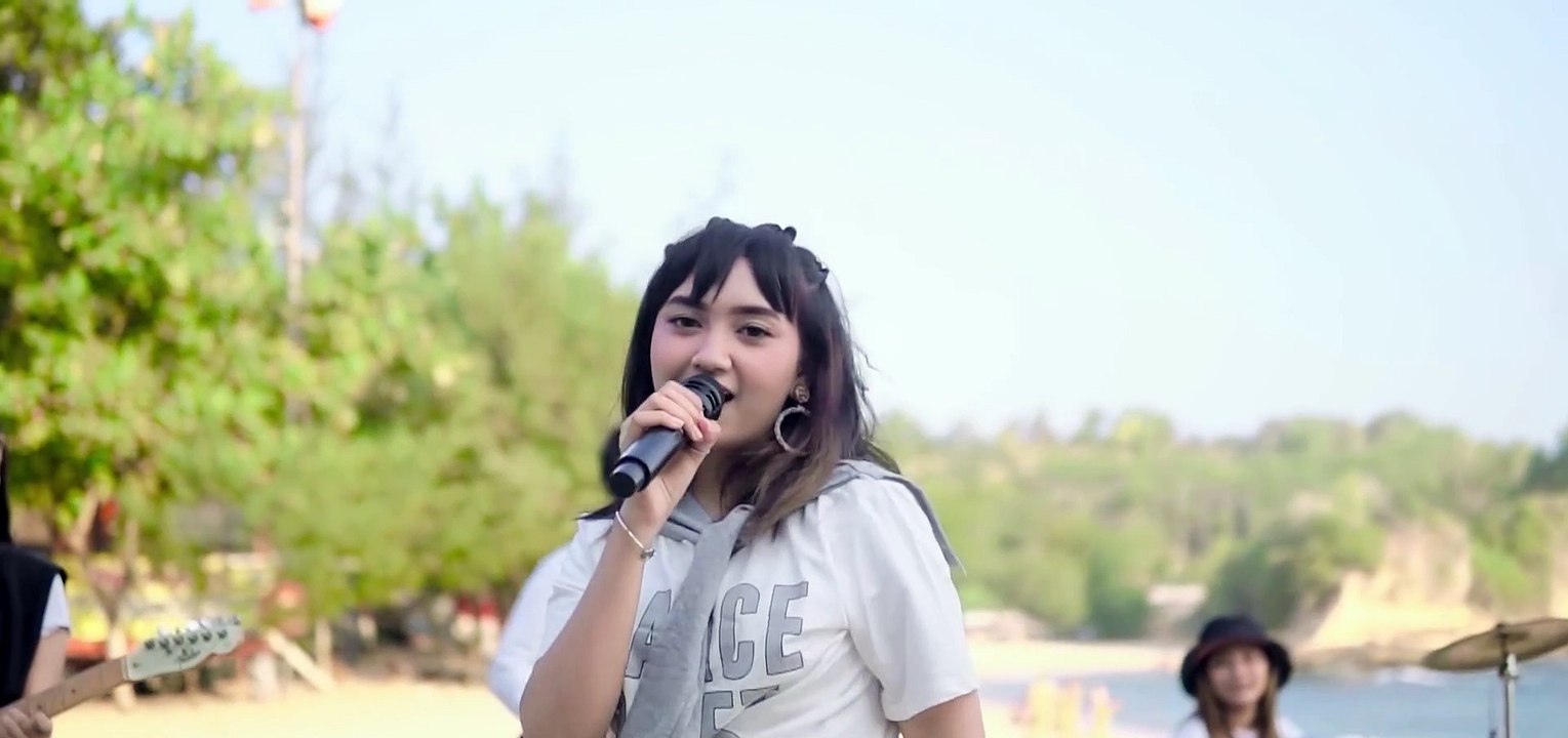 JIHAN AUDY  AKU BUKAN JODOHNYA  Music Video