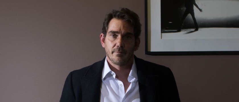 GALA VIDEO - Pourquoi Johnny Hallyday, « paniqué », se confiait à son ami Sébastien Farran à propos de Laeticia