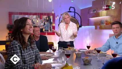 GALA VIDÉO - Béatrice Dalle hors de contrôle : comment Anne-Elisabeth Lemoine a tenté de la recadrer