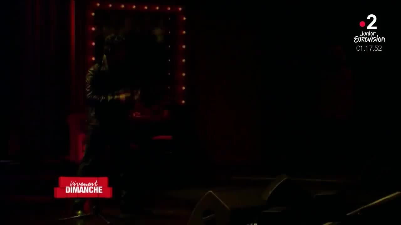 GALA VIDÉO - Thomas Dutronc : sa réaction quand Laurent Gerra imite son père Jacques Dutronc