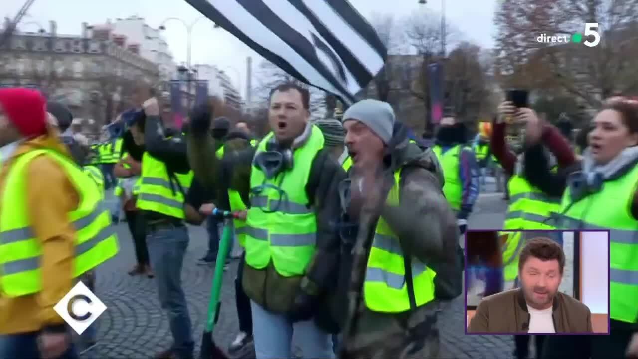 GALA VIDEO - Philippe Lellouche soutient les Gilets jaunes : "le gouvernement est face à un petit enfant qui pleure"