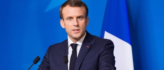 GALA VIDEO - Emmanuel Macron violemment attaqué par un ancien ministre « on a mis un gamin à l’Elysee "