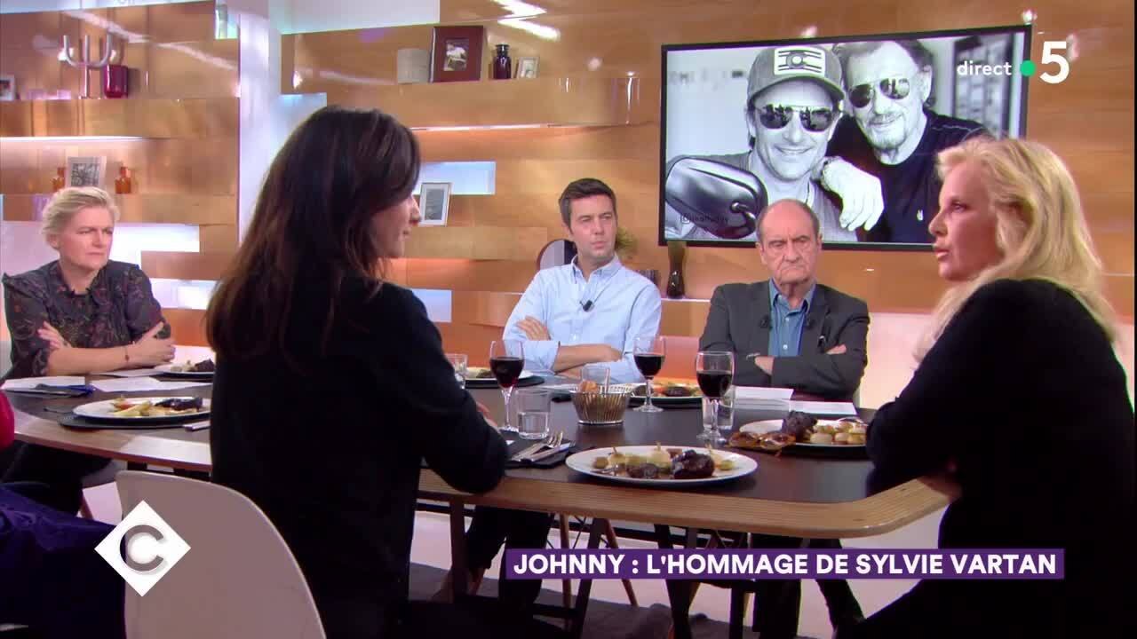 GALA VIDEO - Sylvie Vartan : pourquoi elle protège autant son fils David Hallyday dans son conflit contre Laeticia