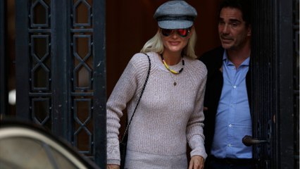 GALA VIDEO : Une absence remarquée… Laeticia Hallyday prévenue “trop tard” par Sébastien Farran de son mariage