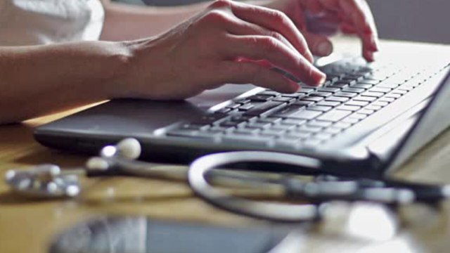 Des députés souhaitent supprimer les dépassements d’honoraires des médecins