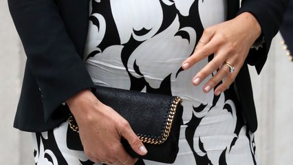 GALA VIDÉO - Femme enceinte : comment lutter contre le masque de grossesse ?