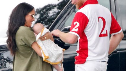 GALA VIDEO - Meghan Markle : Pourquoi Elle a Quitté L’Angleterre Pour Les Etats-Unis Sans Harry Et Archie (1)