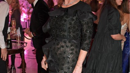GALA VIDEO - Sarah Ferguson : privée de Noël avec ses filles Beatrice et Eugenie depuis… 23 ans !