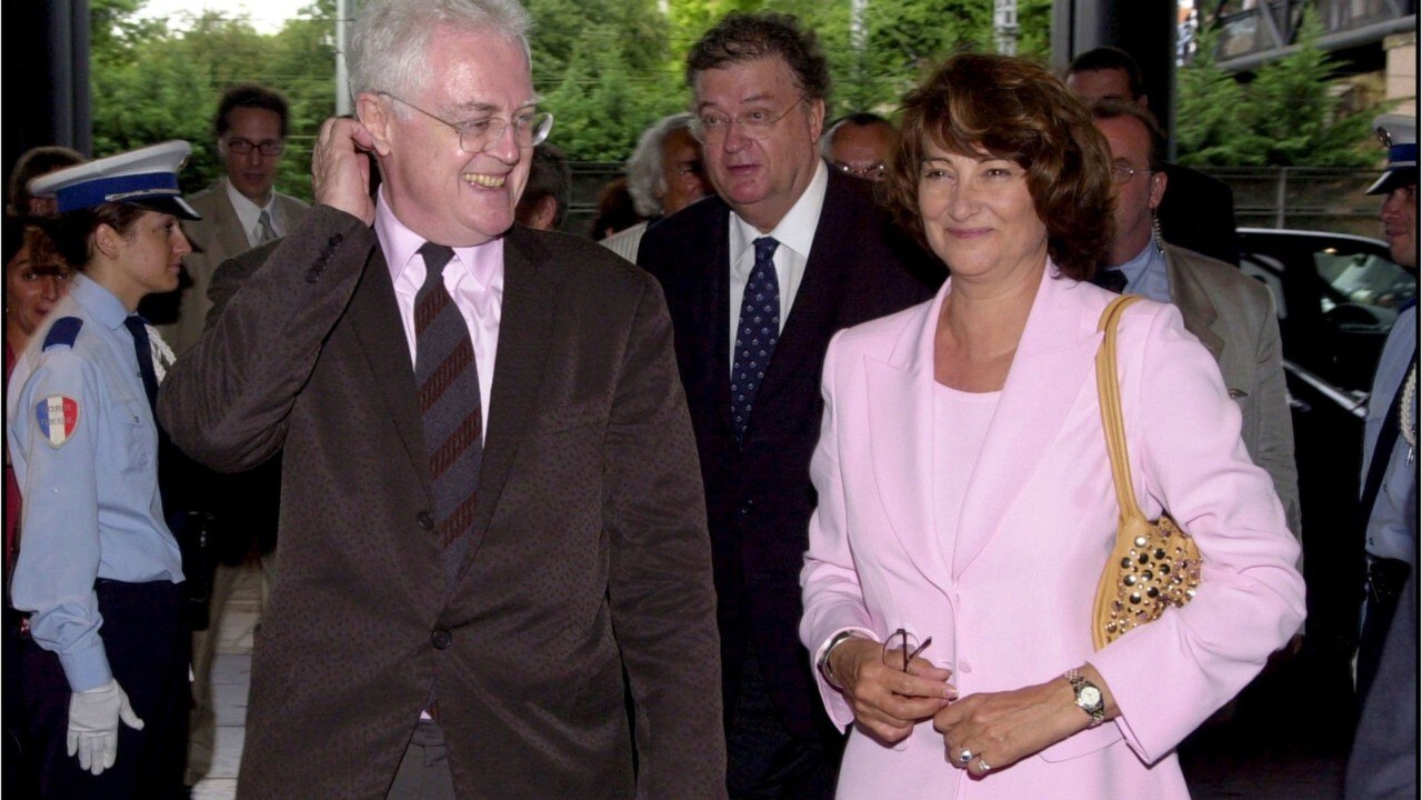 GALA VIDÉO - Sylviane Agacinski : la conférence de la femme de Lionel Jospin annulée après des menaces