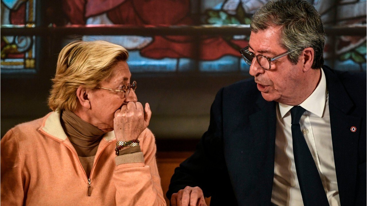 GALA VIDEO - Isabelle et Patrick Balkany : chaque dimanche à 13h, ils ont le même rituel !
