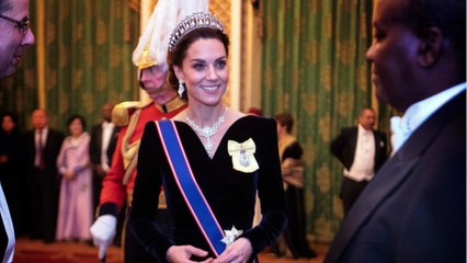 GALA VIDÉO - Kate Middleton invitera-t-elle cette année Meghan et Harry pour son anniversaire ?