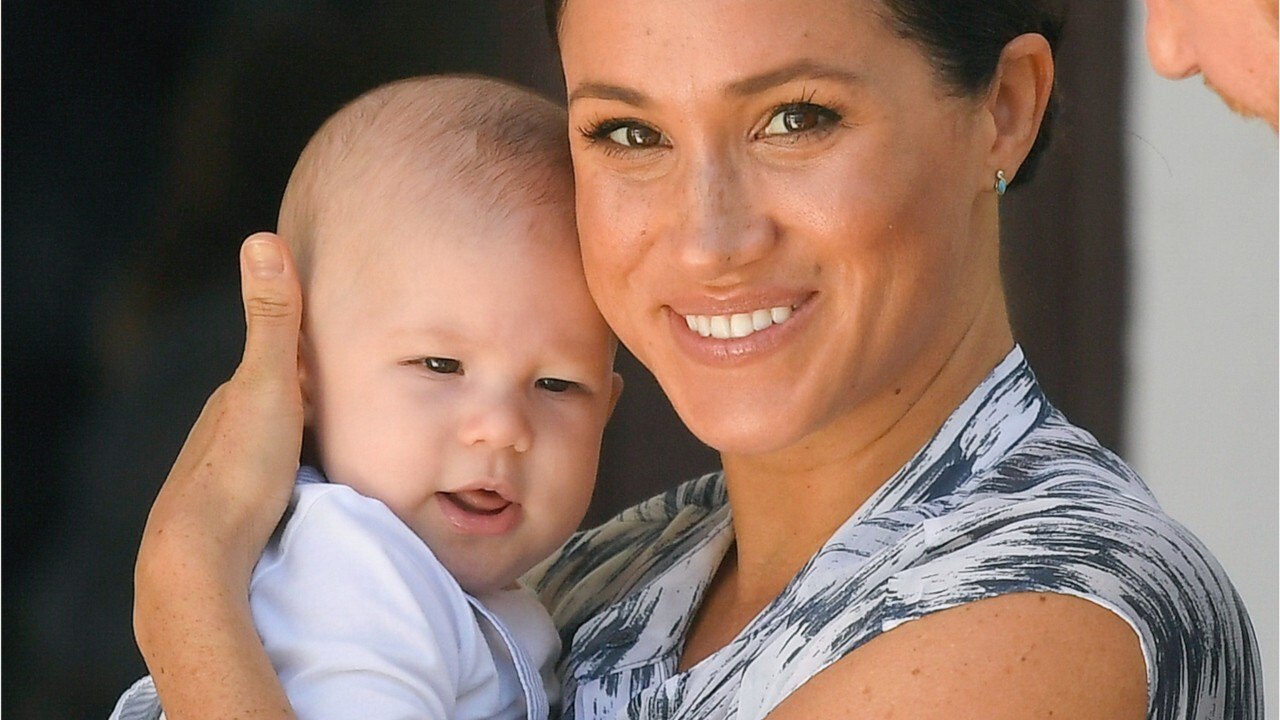 GALA VIDEO - Meghan Markle décomplexée avec son fils Archie au Canada : là-bas, elle retrouve sa joie de vivre !