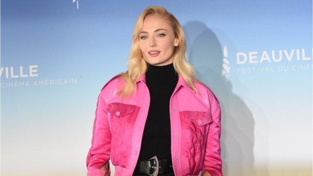 GALA VIDÉO - Sophie Turner enceinte : avant sa grossesse, l'actrice a plongé dans une sévère dépression