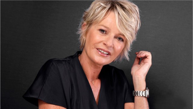 GALA VIDÉO - Confinée, Sophie Davant envoie un message d'espoir à ses fans : Je sais à quel point c'est dur