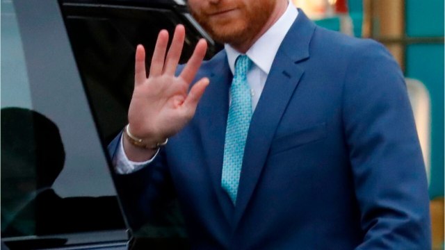 GALA VIDEO - Le prince Harry repentant : ce coup de fil à Elizabeth II qui sauve son honneur