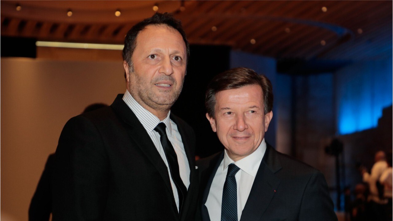 GALA VIDEO - Arthur papa confiné : cette chanson qu’il écoute en boucle avec sa fille de 4 ans