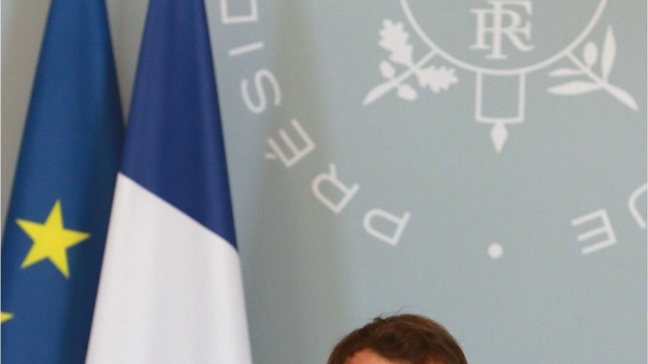 GALA VIDEO - Emmanuel Macron « héroïque " : il...