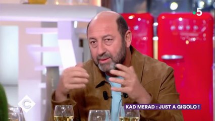 VOICI - La belle déclaration d'amour de Kad Merad à Olivier Baroux dans C à Vous