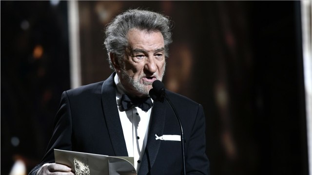 GALA VIDEO - Eddy Mitchell tacle Nicolas Bedos : Une petite teigne insupportable