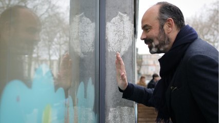 GALA VIDEO -Édouard Philippe superstar : c’est la Doudoumania