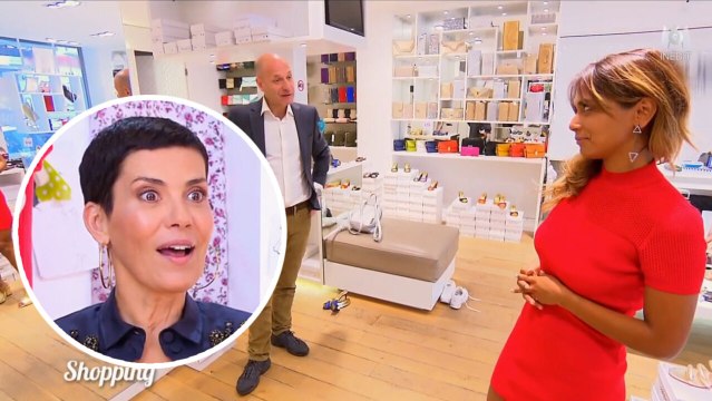 VOICI Une candidate des Reines du shopping se fait lourdement draguer par le vendeur d’une boutique