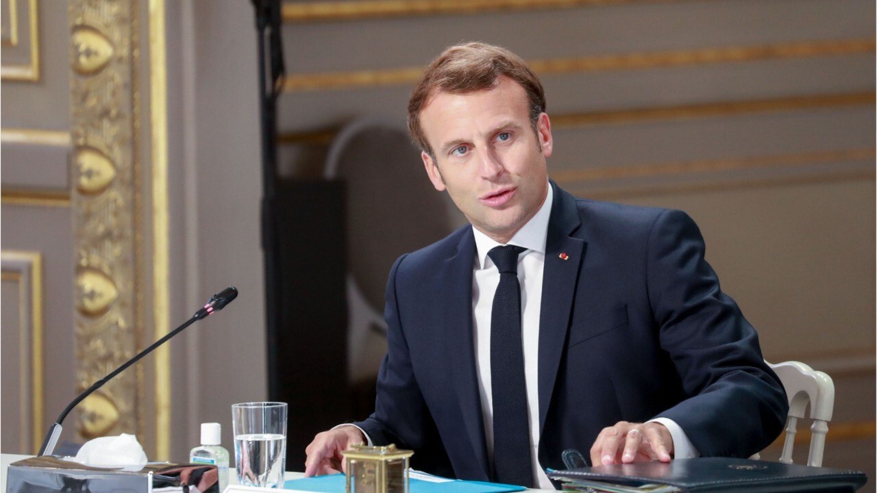 GALA VIDEO -Emmanuel Macron impassible face à ses ministres : « Une drôle d'atmosphère "