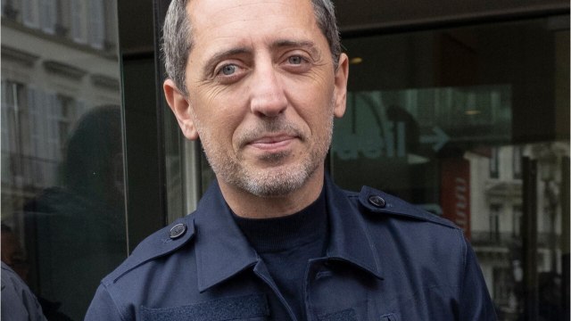 GALA VIDEO - PHOTO – Gad Elmaleh partage une rare photo avec Raphaël, fruit de son amour avec Charlotte Casiraghi