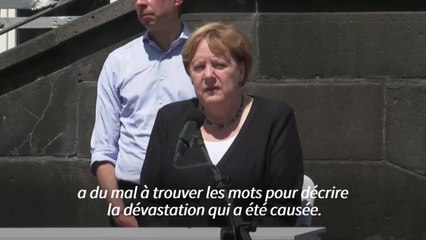 Inondations: Merkel découvre un sinistre "surréaliste", 190 morts en Europe
