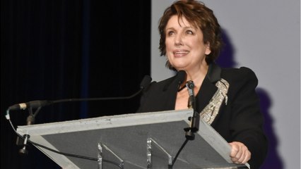 GALA VIDÉO - Oui au popcorn au cinéma : Roselyne Bachelot au cœur d’une polémique