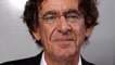 GALA VIDEO -  « Ils veulent confiner Brigitte Macron, François Hollande, ils sont malades ", Luc Ferry très énervé sur LCI